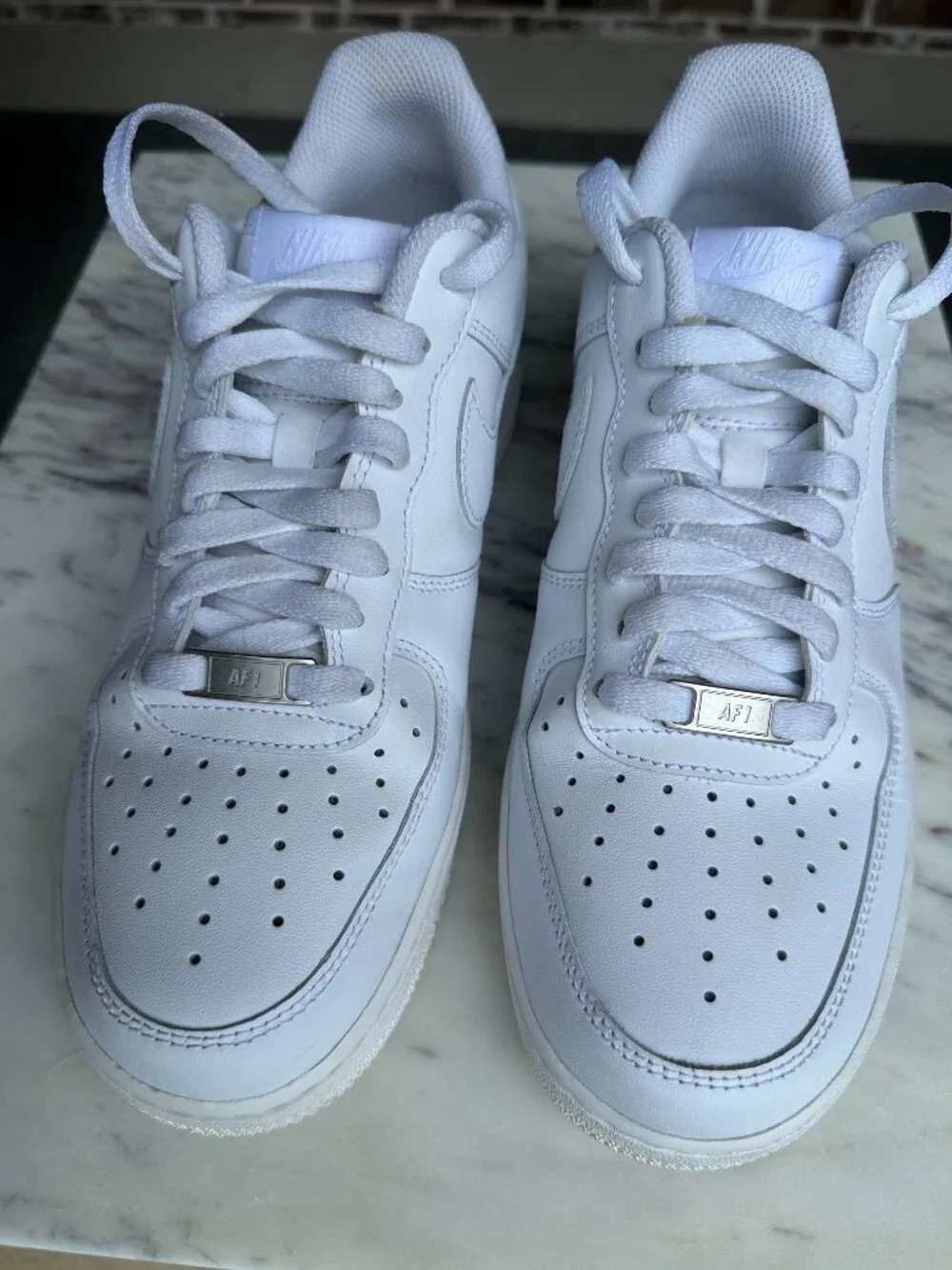 Nike AF1 Air Force 1 '07 LE Low Women's Basketball Shoes White/White Size 10